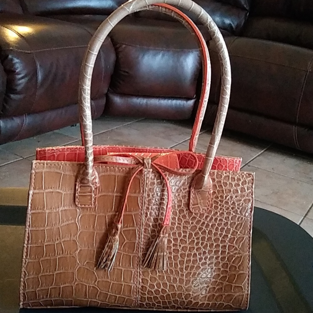 Liz Claiborne sm. Purse